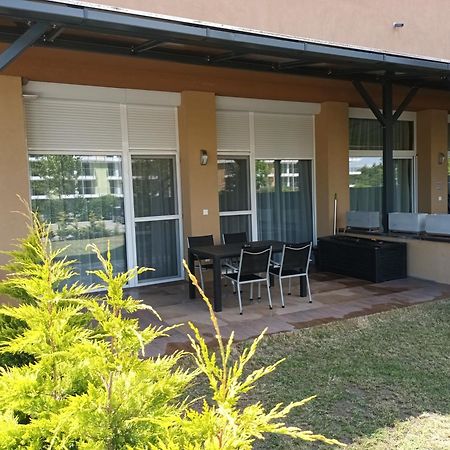 Vizparti Silver X Apartman Шиофок Экстерьер фото