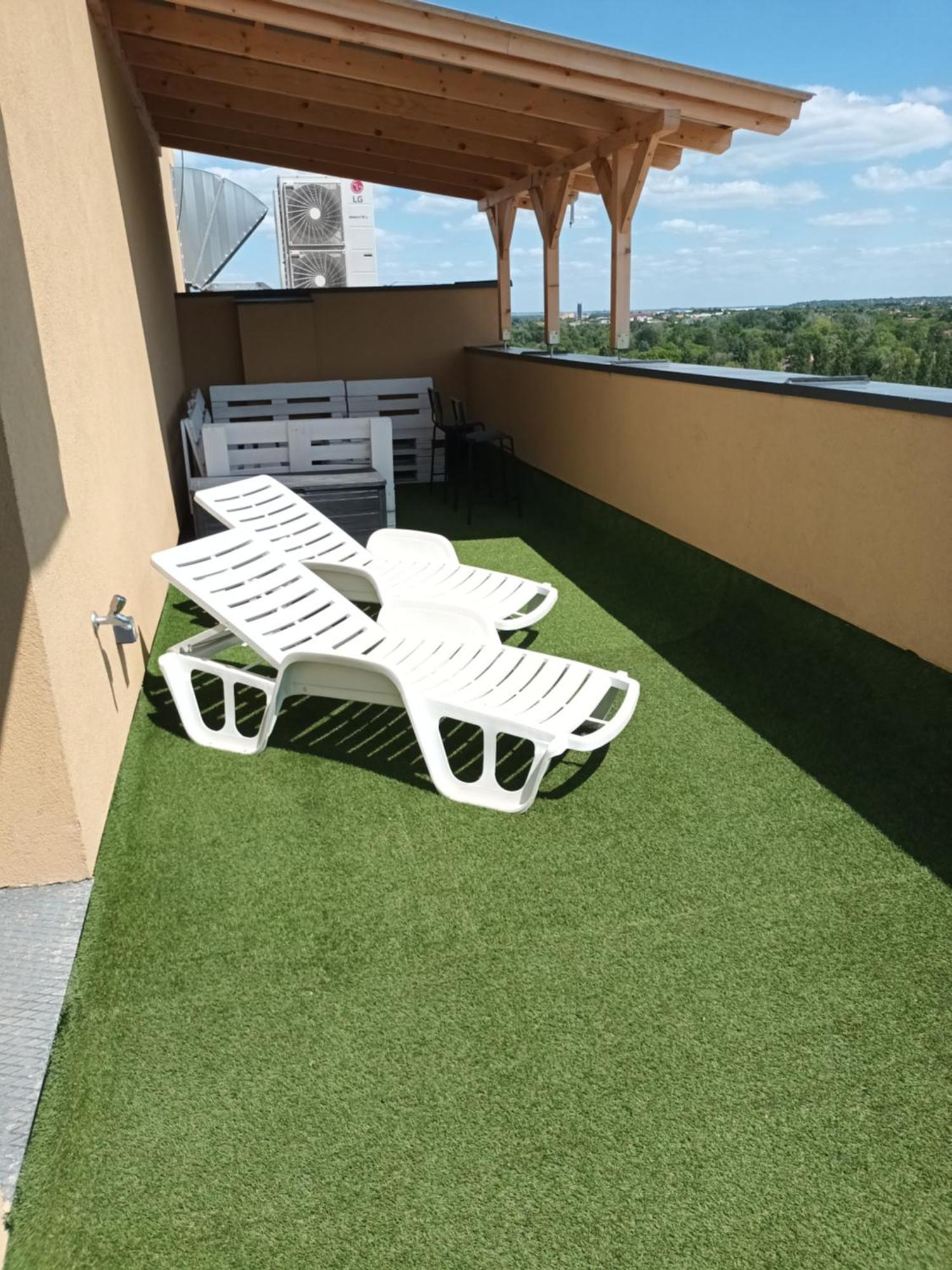 Vizparti Silver X Apartman Шиофок Экстерьер фото